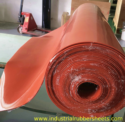 Feuille de caoutchouc silicone haute température 7MPa, largeur 1m-2m