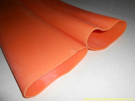 Extrusion de tube de silicone de l'épaisseur 3-4mm pour gainer en caoutchouc de rouleau/silicone de couronne