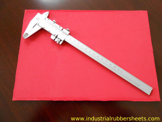 Plaque de caoutchouc naturel de qualité alimentaire à haute résistance à la traction et à large plage de température pour des applications industrielles