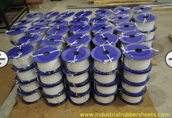 Ruban adhésif PTFE de qualité alimentaire à surface lisse et résistant aux températures élevées pour l'étanchéité industrielle