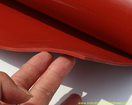 feuille rouge de silicone de la densité 1.25g/Cm3/résistance à la traction en caoutchouc imperméable de la feuille 7.5Mpa