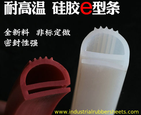 Profilé et extrusion en silicone translucide rouge de qualité alimentaire avec résistance aux UV durcie au platine pour l'étanchéité industrielle